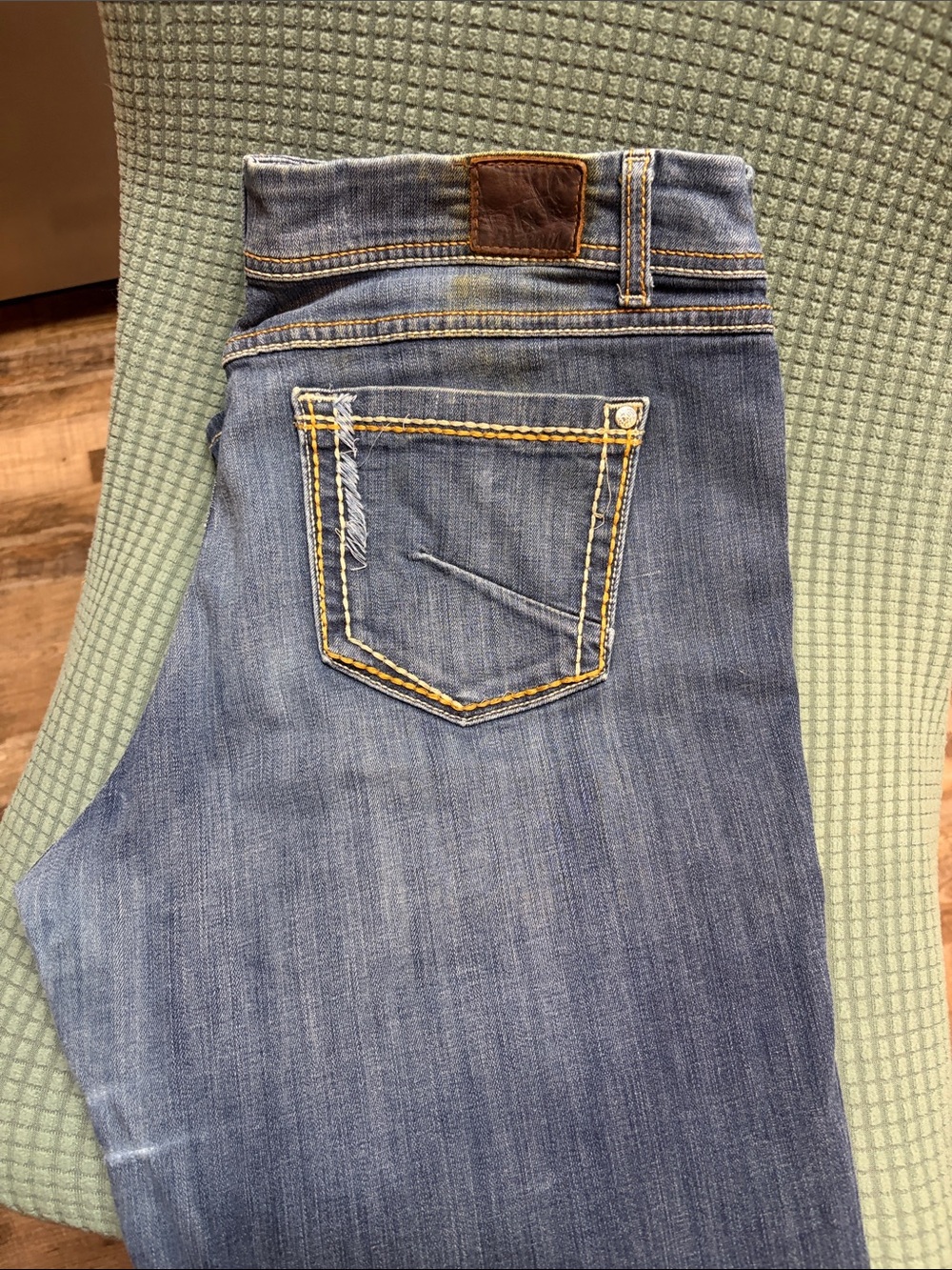 BKE Harper Women’s Blue Denim Jeans with Yellow Contrast Stitching